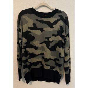 Isaac Mizrahi Live Women’s Camouflage Crewneck Sweater Long Sleeve Size Small